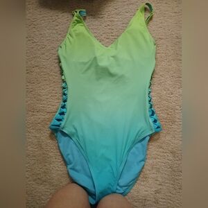 NWoT ombray one-piece swimsuit